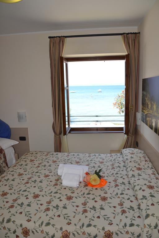 Locanda Le Palafitte Bardolino Quarto foto